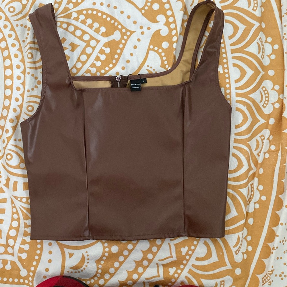 SHEIN BROWN GOING OUT “leather” top